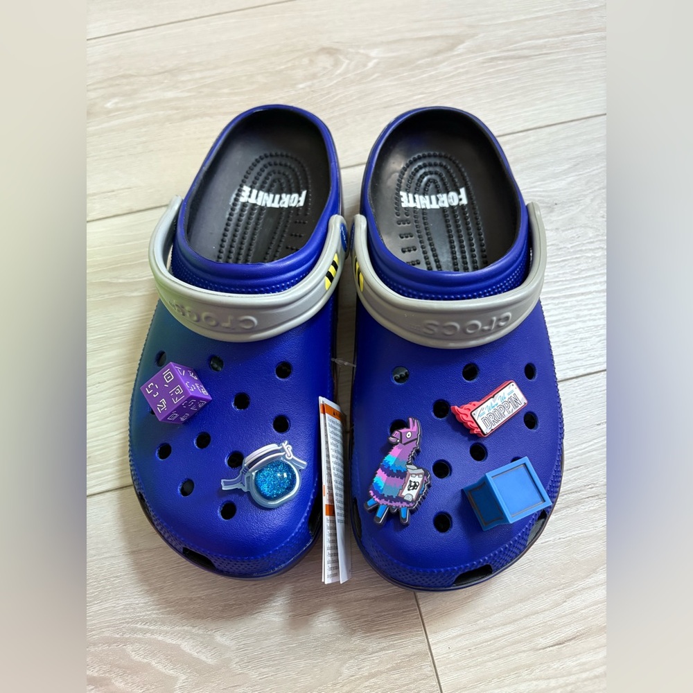 Adult Fortnite X Crocs Classic Clog Battle Bus